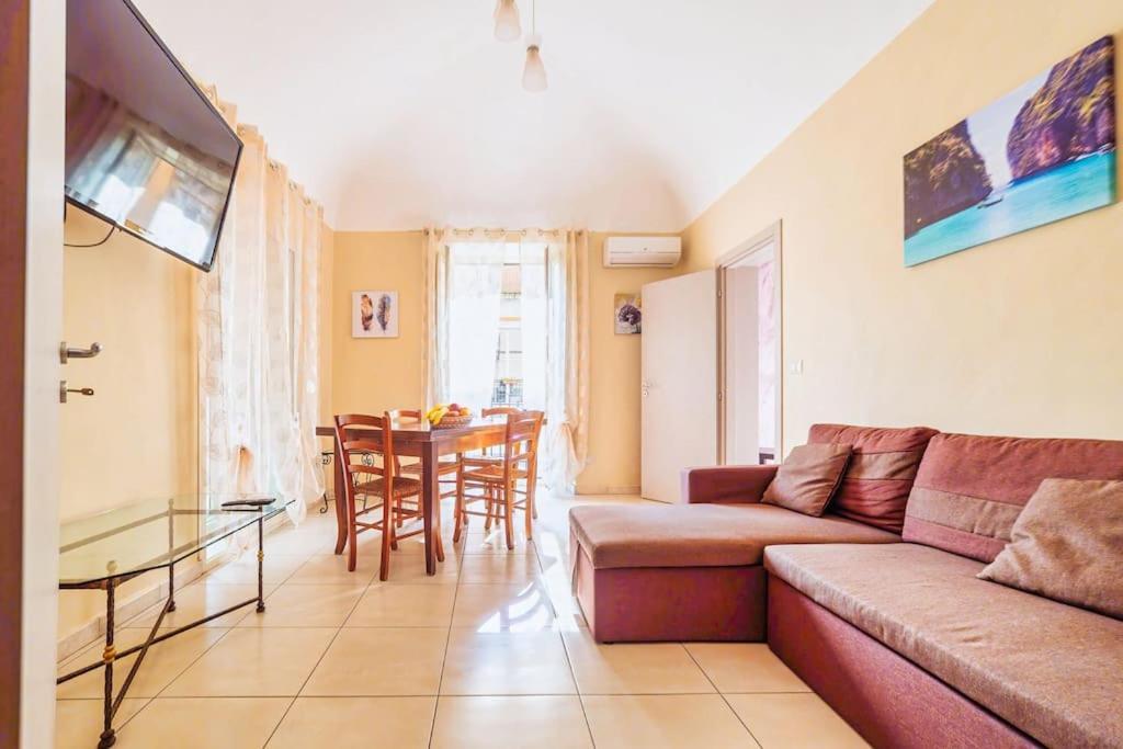 Centro- Benedettini'S Apartament Катания Экстерьер фото
