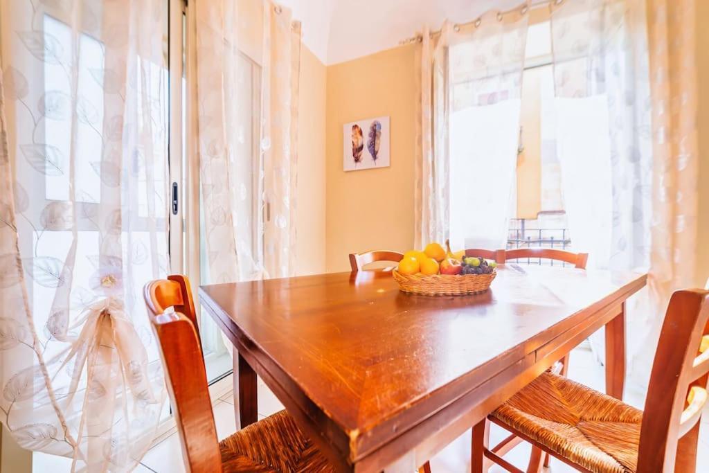 Centro- Benedettini'S Apartament Катания Экстерьер фото
